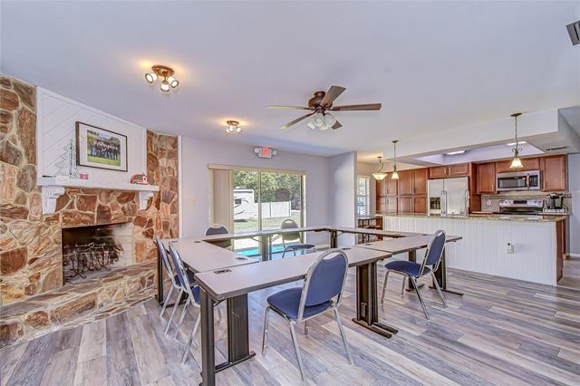 2109 LITHIA PINECREST ROAD, Valrico, FL 33596