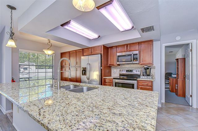 2109 LITHIA PINECREST ROAD, Valrico, FL 33596