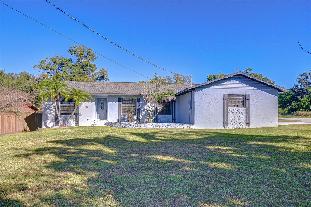 2109 LITHIA PINECREST ROAD, Valrico, FL 33596