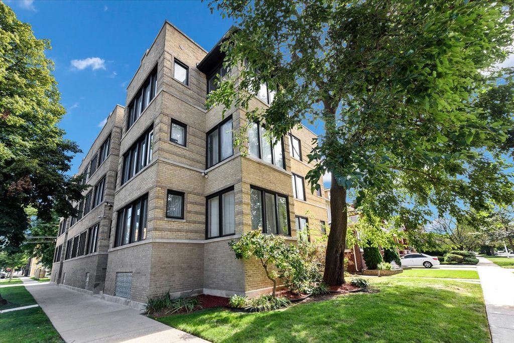 2339 E 72nd Street 1, Chicago, IL 60649 — exterior