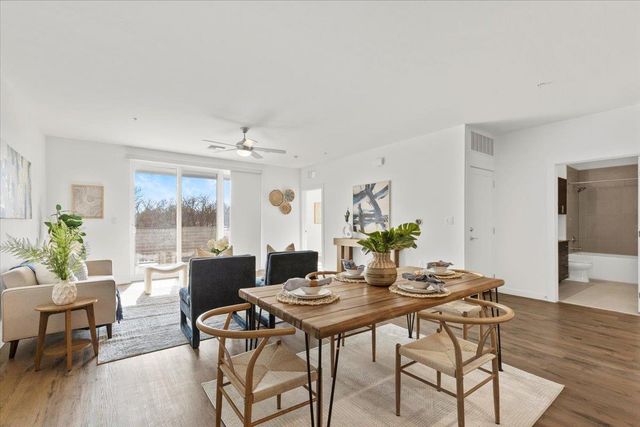 4801 Springdale RD 1107, Austin, TX 78723