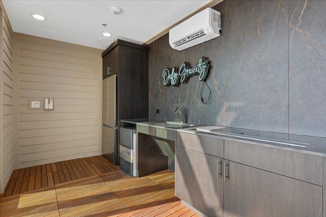 4801 Springdale RD 1107, Austin, TX 78723