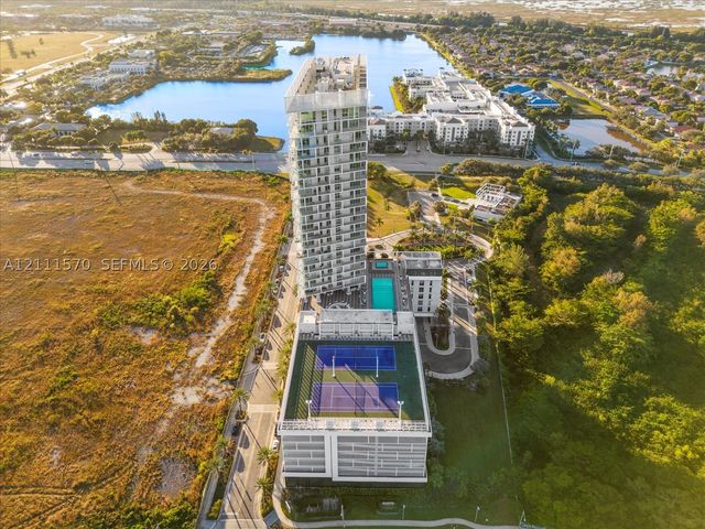 2000 Metropica Way 404, Sunrise, FL 33323