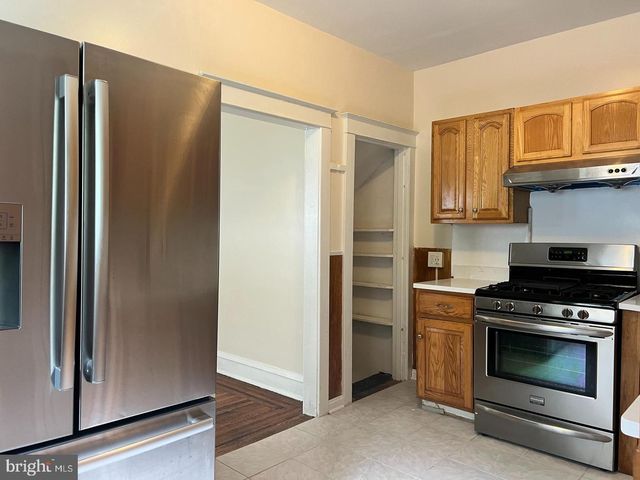 303 E VERNON RD, Philadelphia, PA 19119