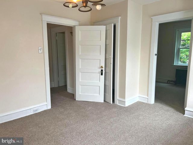 303 E VERNON RD, Philadelphia, PA 19119