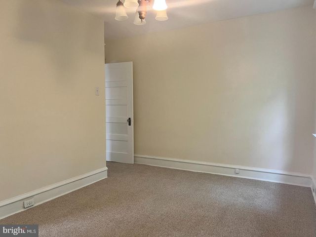 303 E VERNON RD, Philadelphia, PA 19119