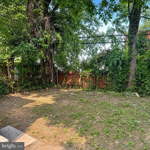 303 E VERNON RD, Philadelphia, PA 19119