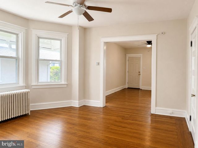 303 E VERNON RD, Philadelphia, PA 19119