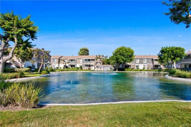 2847 S Fairview D, Santa Ana, CA 92704