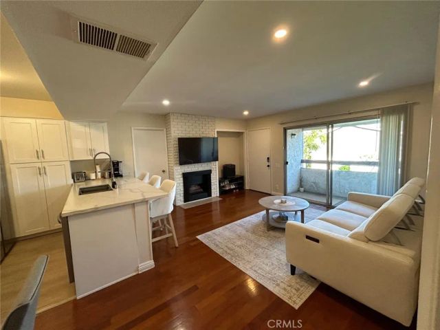 2847 S Fairview D, Santa Ana, CA 92704