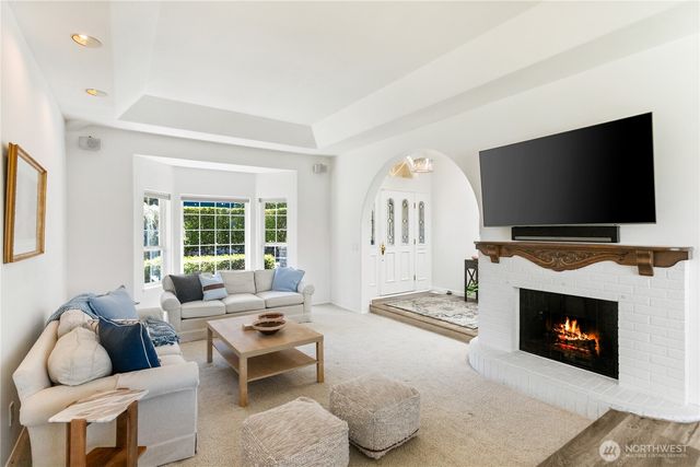 6074 Osprey Circle, Bremerton, WA 98312