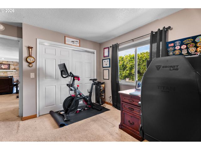 960 N aspen, Canby, OR 97013