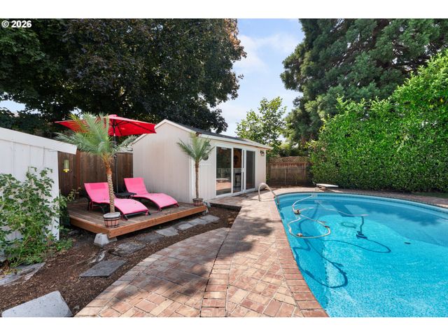 960 N aspen, Canby, OR 97013