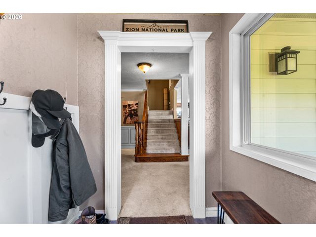 960 N aspen, Canby, OR 97013