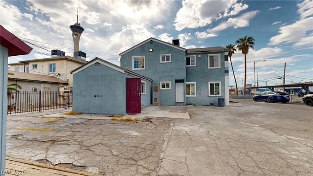530 East Oakey Boulevard A, Las Vegas, NV 89104