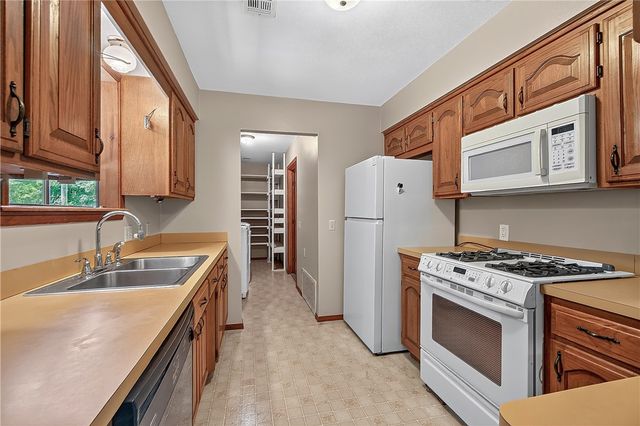 857 2nd Street, Decatur, AR 72722