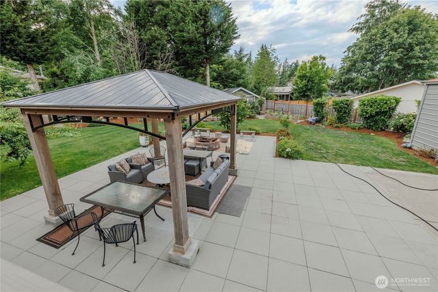 1318 Beazer Court, Bellingham, WA 98226