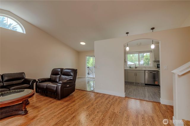 1318 Beazer Court, Bellingham, WA 98226