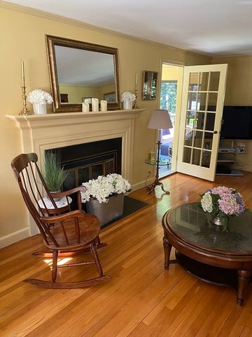 94 Beeching St, Worcester, MA 01602