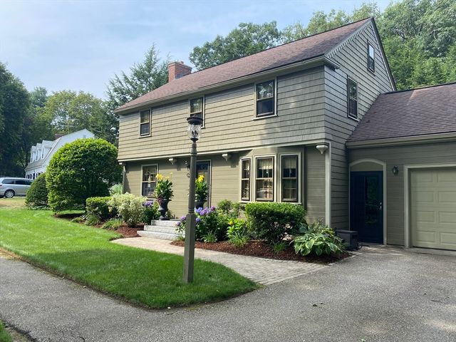 94 Beeching St, Worcester, MA 01602