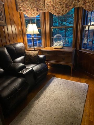 94 Beeching St, Worcester, MA 01602