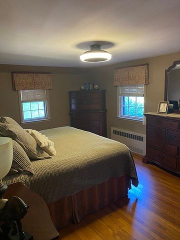 94 Beeching St, Worcester, MA 01602