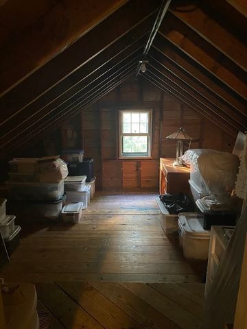 94 Beeching St, Worcester, MA 01602