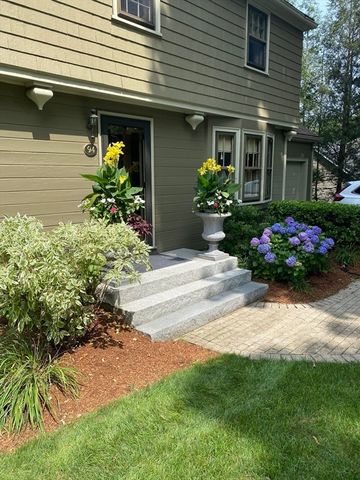 94 Beeching St, Worcester, MA 01602
