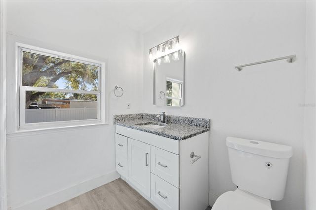 10124 N HYACINTH AVENUE, Tampa, FL 33612