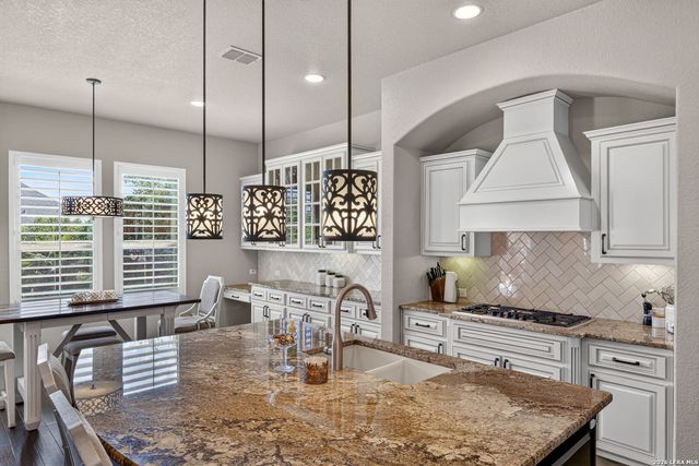 226 Shannon Cir, San Antonio, TX 78260