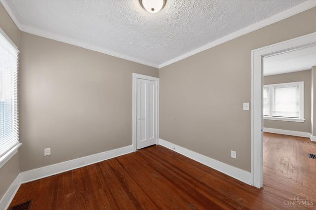 3111 Cavanaugh Avenue, Cincinnati, OH 45211