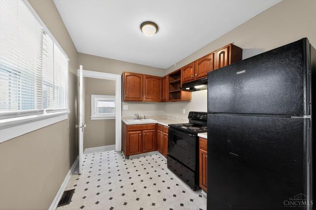 3111 Cavanaugh Avenue, Cincinnati, OH 45211