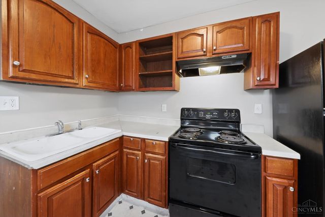 3111 Cavanaugh Avenue, Cincinnati, OH 45211