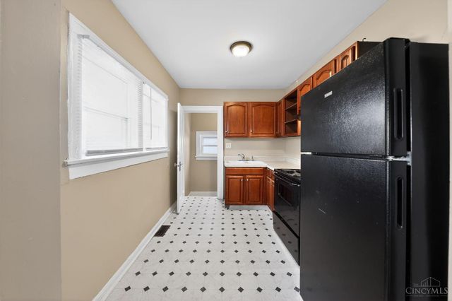 3111 Cavanaugh Avenue, Cincinnati, OH 45211