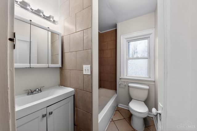 3111 Cavanaugh Avenue, Cincinnati, OH 45211