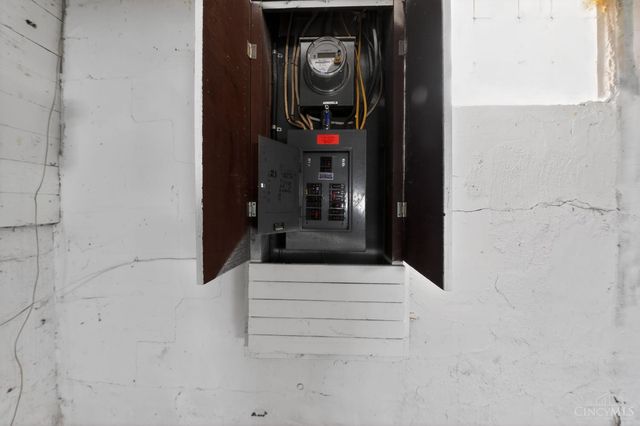 3111 Cavanaugh Avenue, Cincinnati, OH 45211