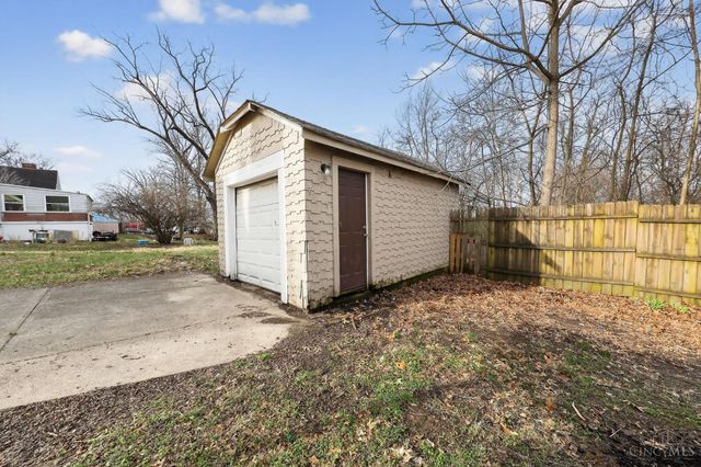 3111 Cavanaugh Avenue, Cincinnati, OH 45211