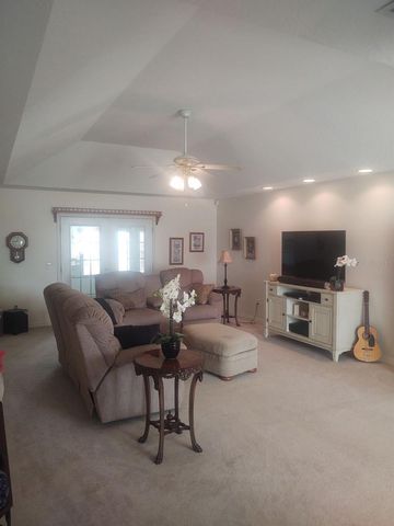 5655 MARION COUNTY ROAD, Lady Lake, FL 32159