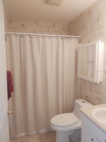 5655 MARION COUNTY ROAD, Lady Lake, FL 32159