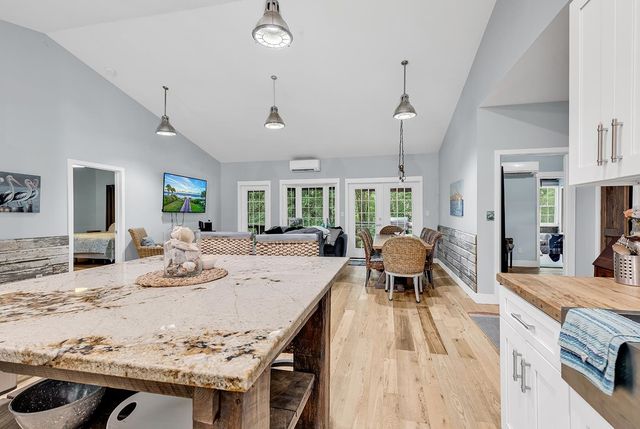 709 Old Waccamaw Dr., Pawleys Island, SC 29585