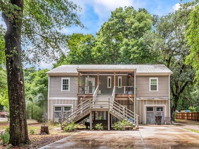 709 Old Waccamaw Dr., Pawleys Island, SC 29585