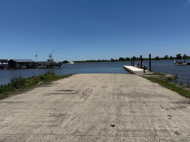 709 Old Waccamaw Dr., Pawleys Island, SC 29585