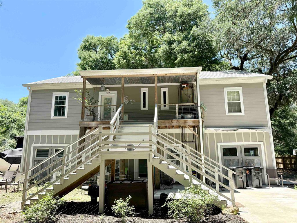 709 Old Waccamaw Dr., Pawleys Island, SC 29585