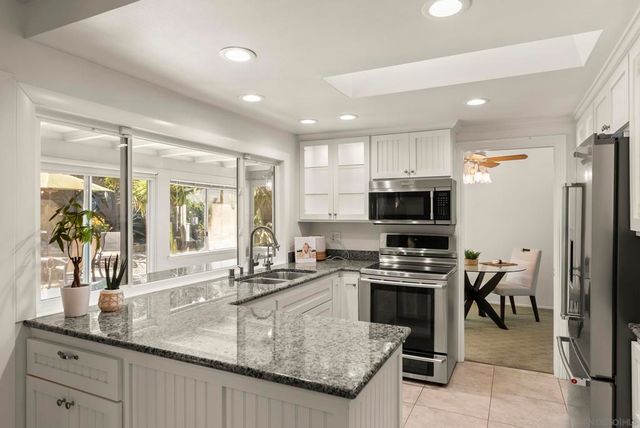 16118 Selva Dr, San Diego, CA 92128