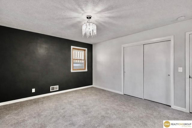 4732 Manchester Drive, Omaha, NE 68152