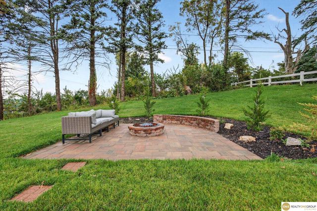 4732 Manchester Drive, Omaha, NE 68152