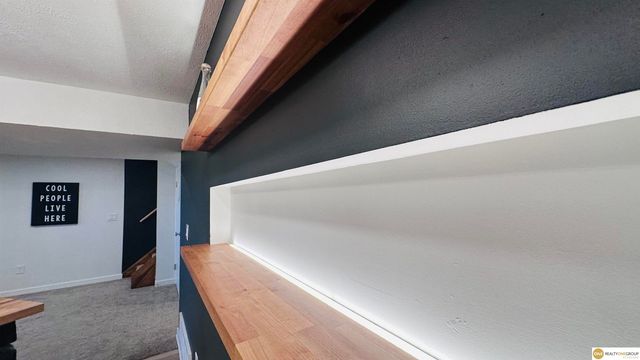 4732 Manchester Drive, Omaha, NE 68152