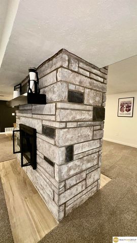 4732 Manchester Drive, Omaha, NE 68152