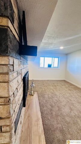 4732 Manchester Drive, Omaha, NE 68152