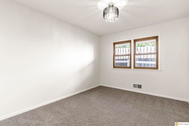 4732 Manchester Drive, Omaha, NE 68152